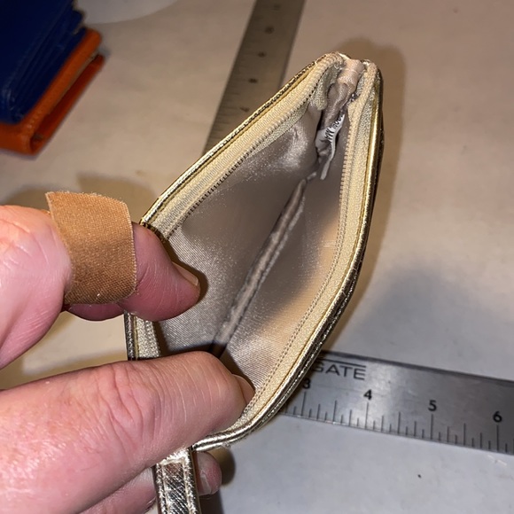 Kenneth Cole change purse - Picture 5 of 6